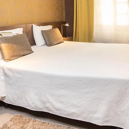 Hotel Rvhotels Palau Lo Mirador Torroella De Montgri