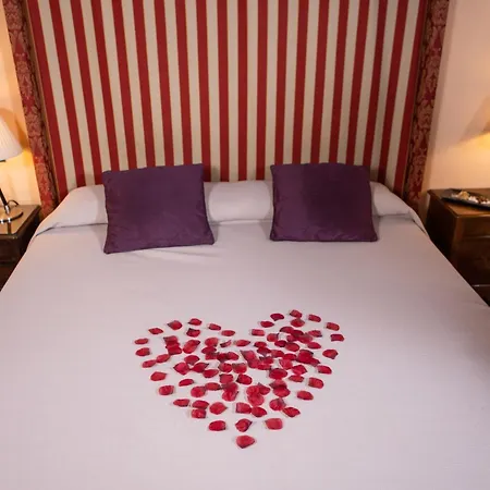 Hotel Rvhotels Palau Lo Mirador 4*